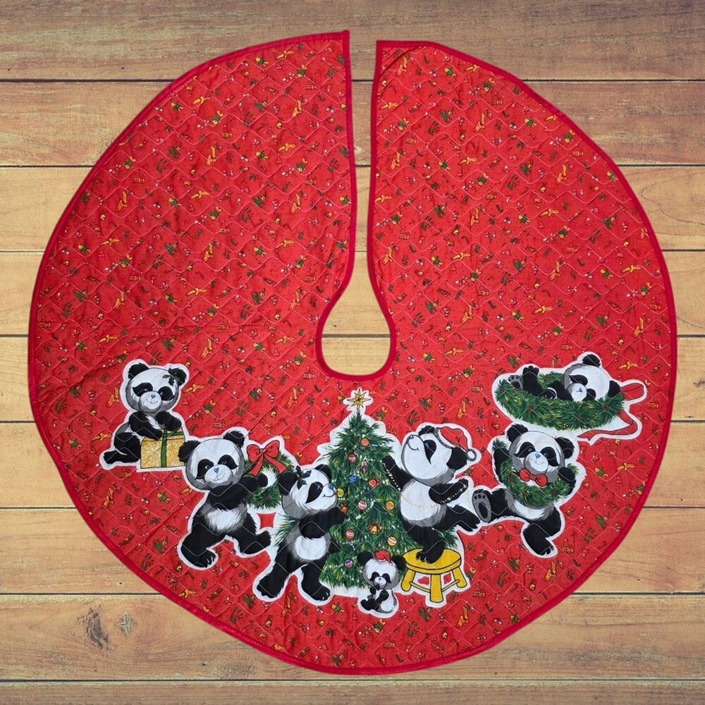 Vintage Kitschy Handmade Quilted Christmas Tree Skirt Panda Bear, 33.5" Across